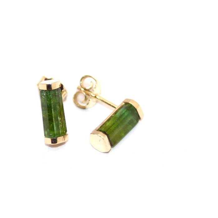 Individuelle Anfertigungen Ohrschmuck grüner Stein